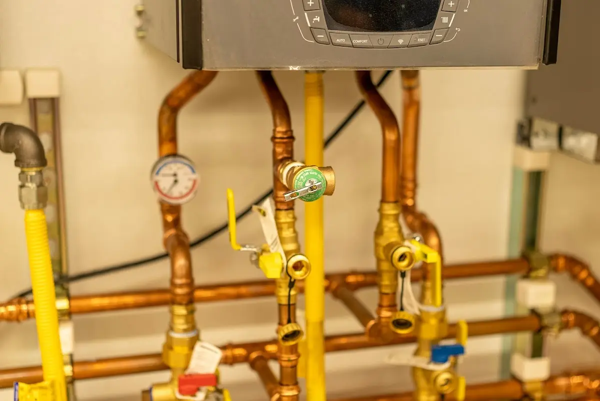 Licensed technician providing Slab Leak Repair for a homeowner in Orting